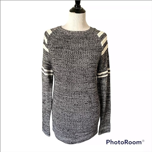 Mens Forever 21 Sz Small Sweater Long Sleeve Crew Neck Knit Stripe Black Long - Picture 1 of 6